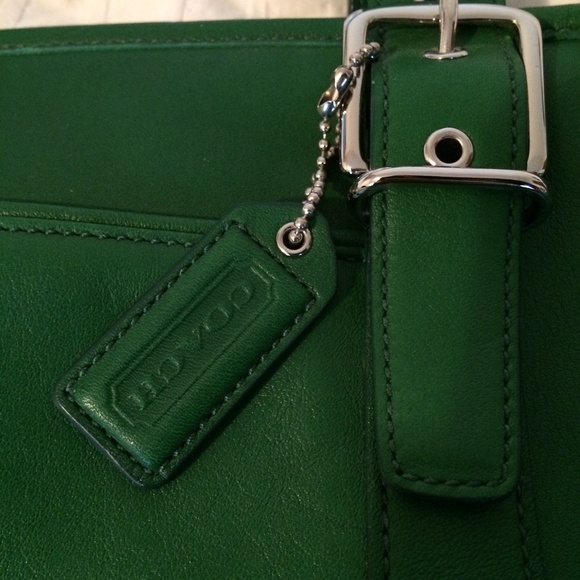 ✨Authentic✨ Coach Tote Bag! - Picture 4 of 4